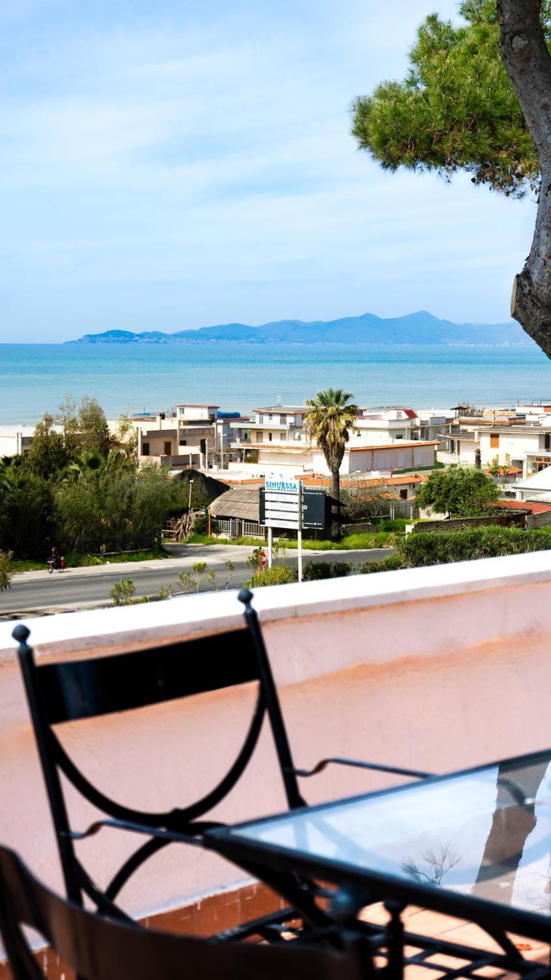 Hotel Sinuessa Terme Mondragone Esterno foto