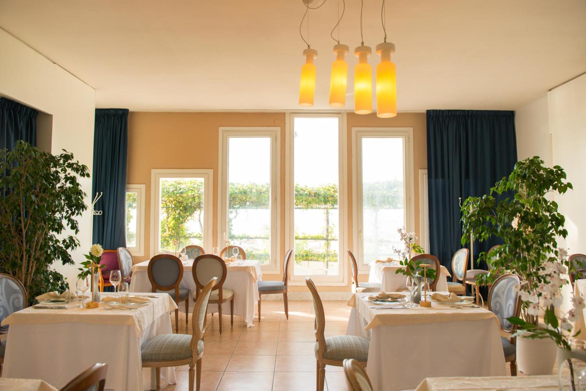 Hotel Sinuessa Terme Mondragone Esterno foto